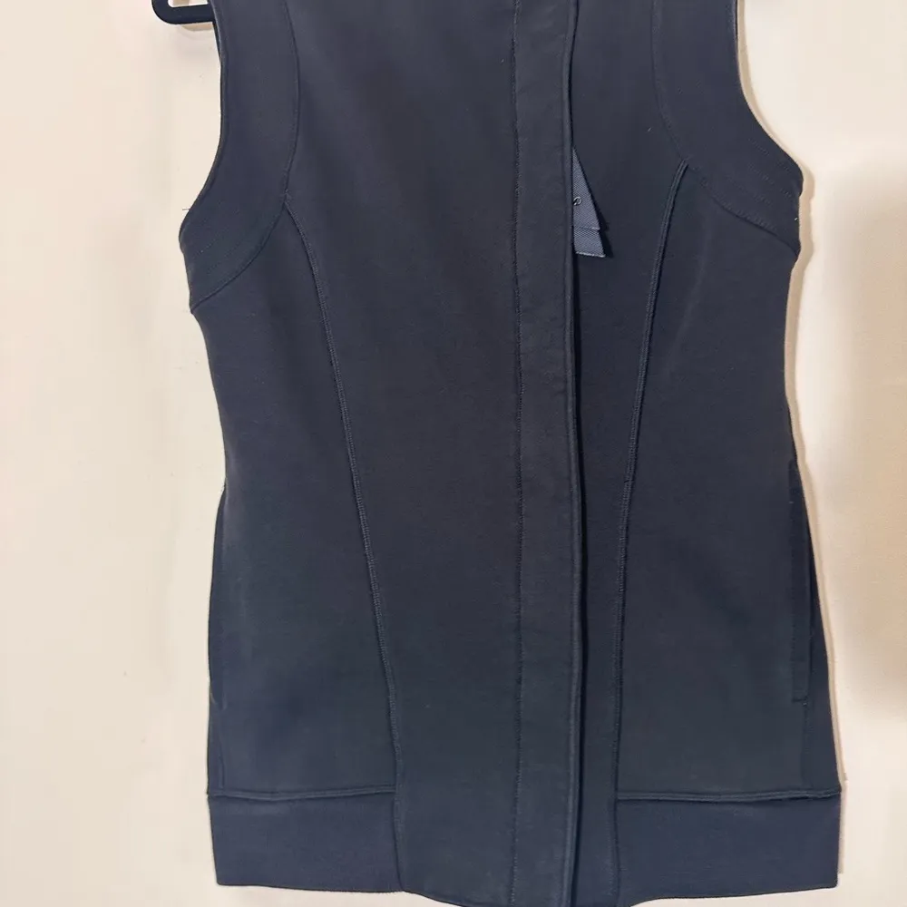 Lululemon Versa Vest Cotton full zip Athletic running black size 6 - Image 5