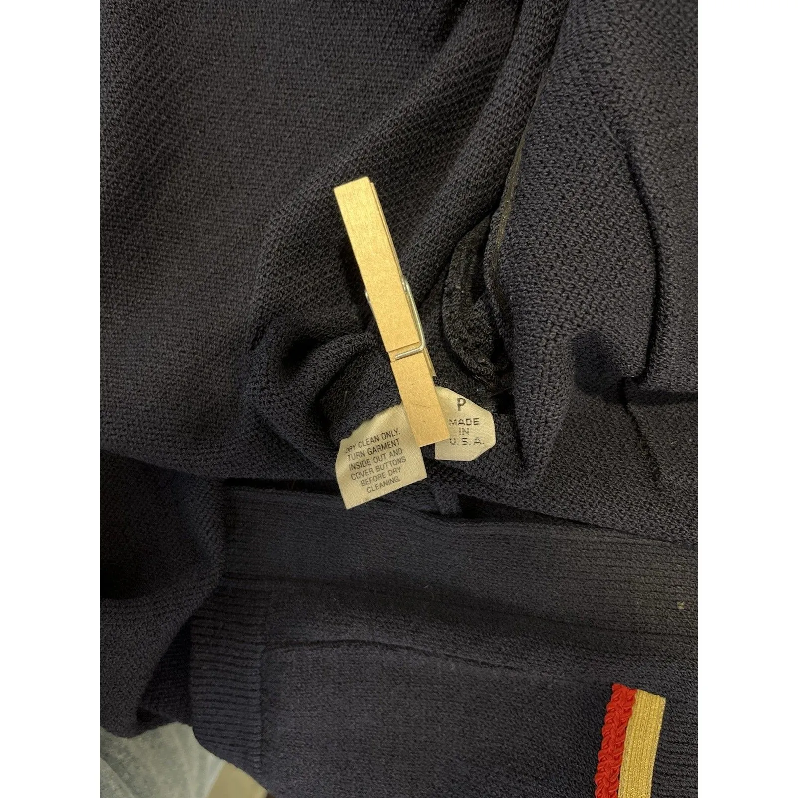 Vintage St. John Sports Santana Knit Sz 6 P Women's Navy Cardigan - Image 8