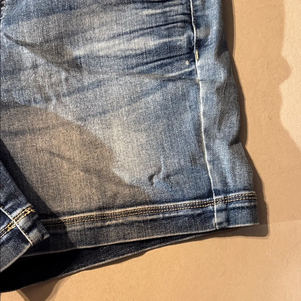 Maurices Blue Denim Shorts size 14 - Image 4