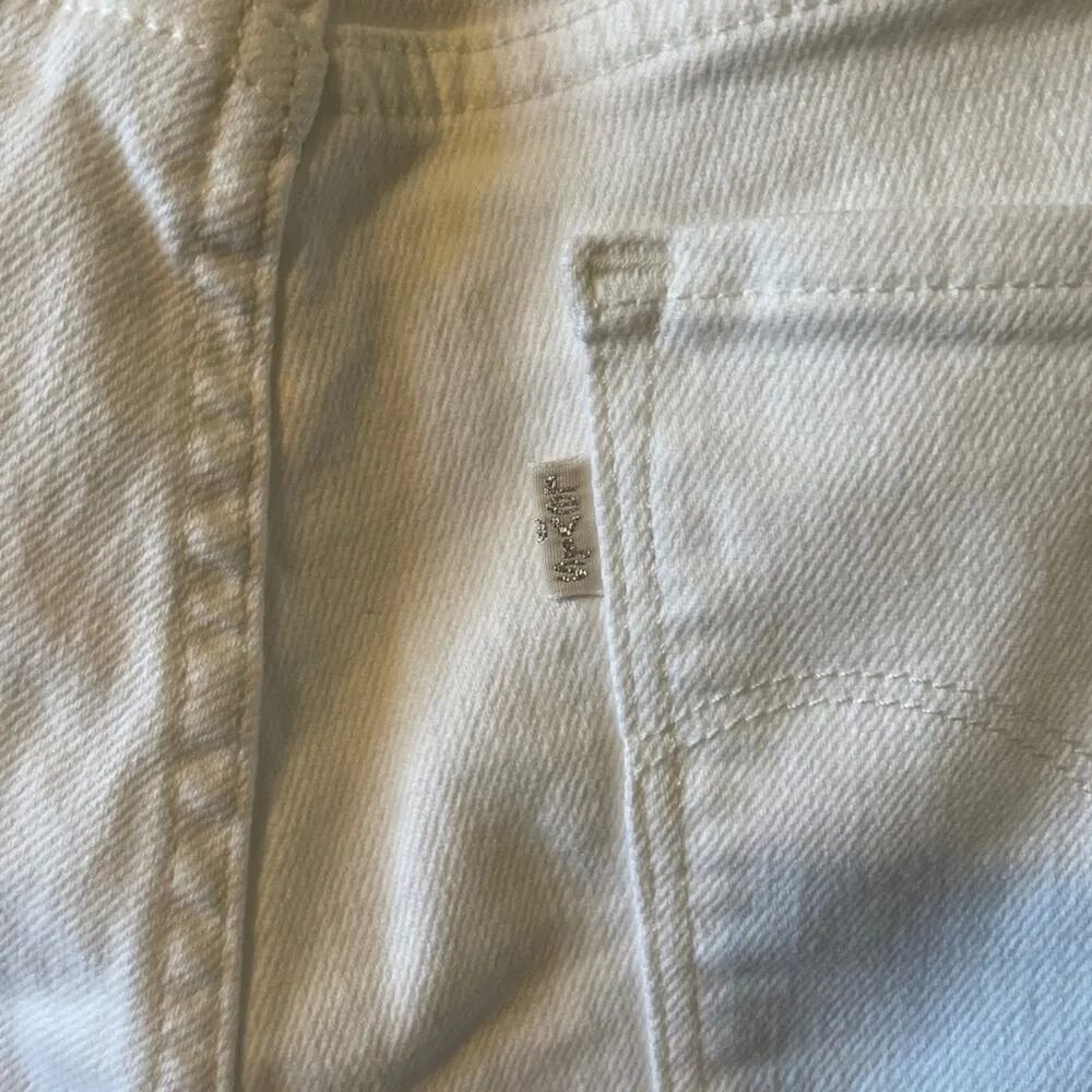 Levi’s white crop jeans high rise silver tag - Image 4