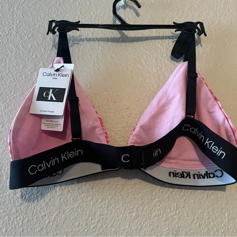 Calvin Klein Pink and Black Triangle Bra size XL - Image 3