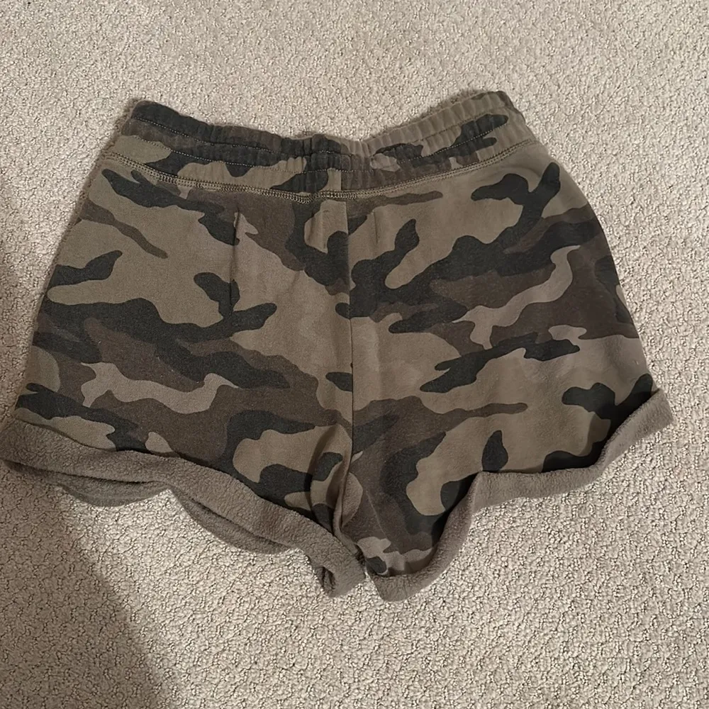 American Eagle Cute camo draw string  lounge shorts - Image 2