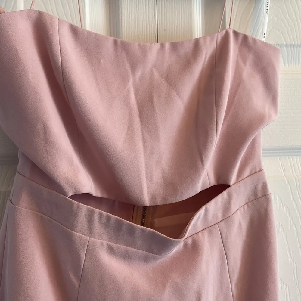 White Fox Just‎ my type pink mini dress front cut out size Medium coquette new - Image 4