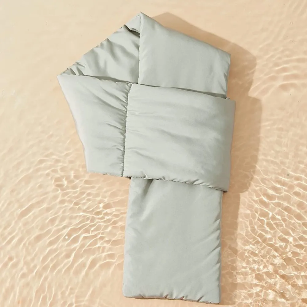 Jisulife Remote Heating Scarf, New In Package - Image 2