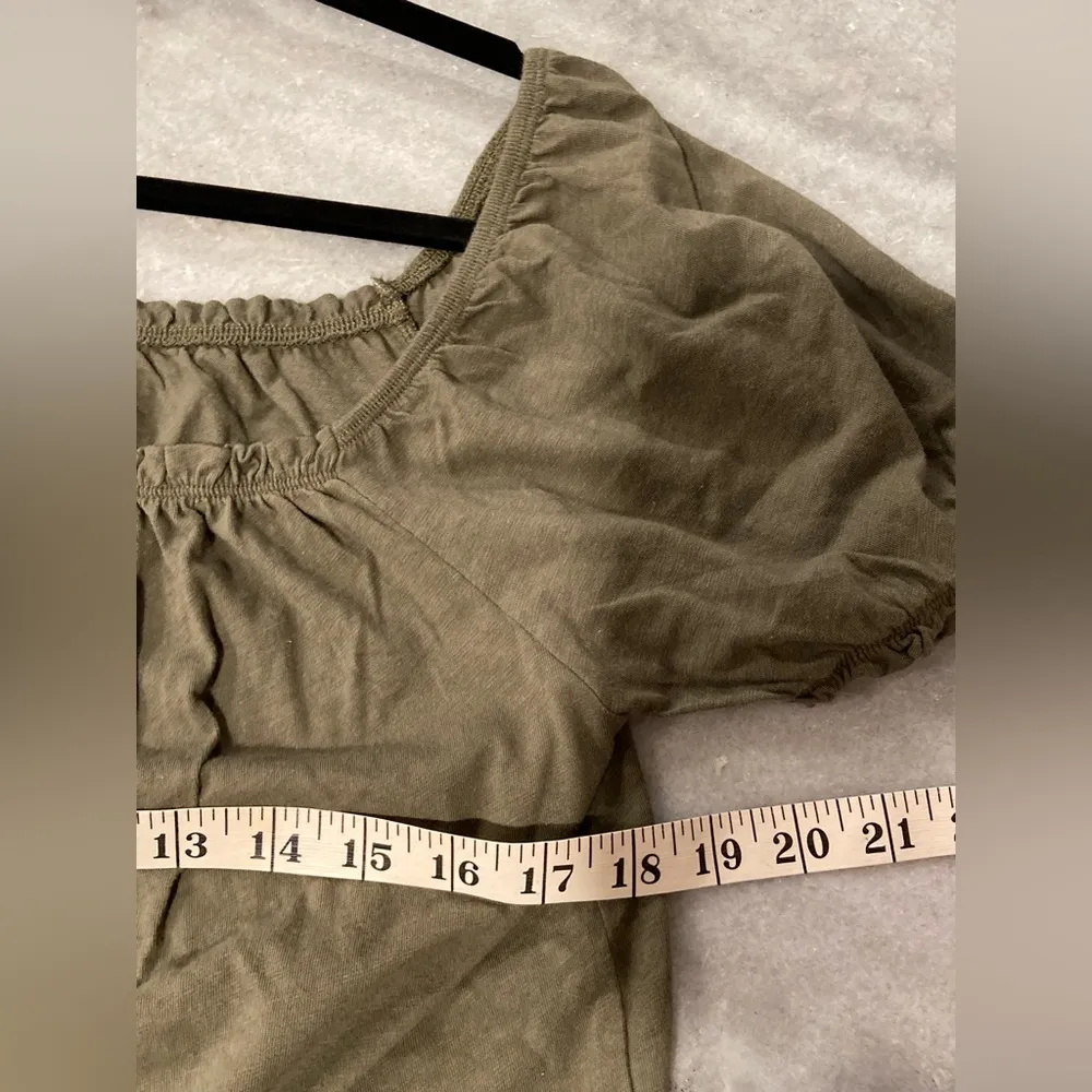 NWOT American Eagle Size S Army Green Scoop Neck Puff Sleeve Button Peasant Top - Image 7