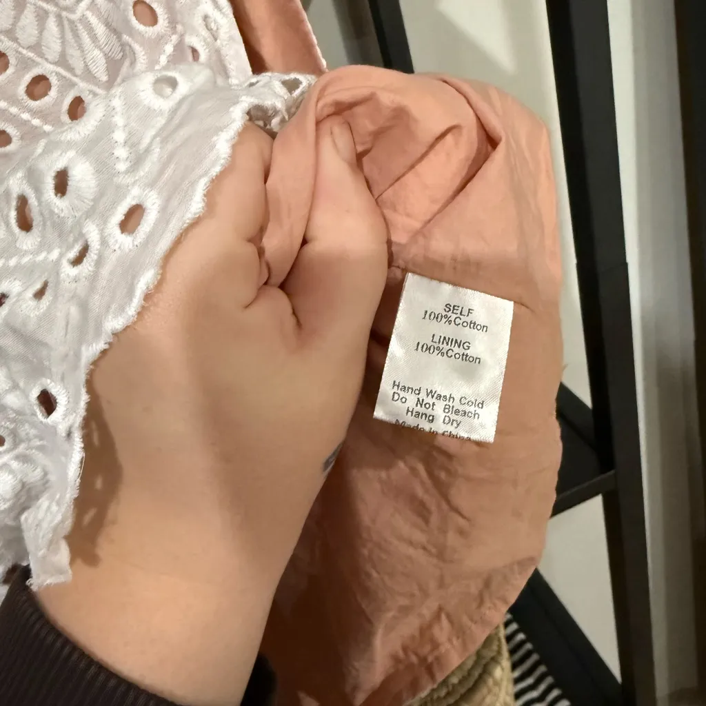 ALL ROW Elegant White Eyelet Blouse with Bow Straps size large - Image 4