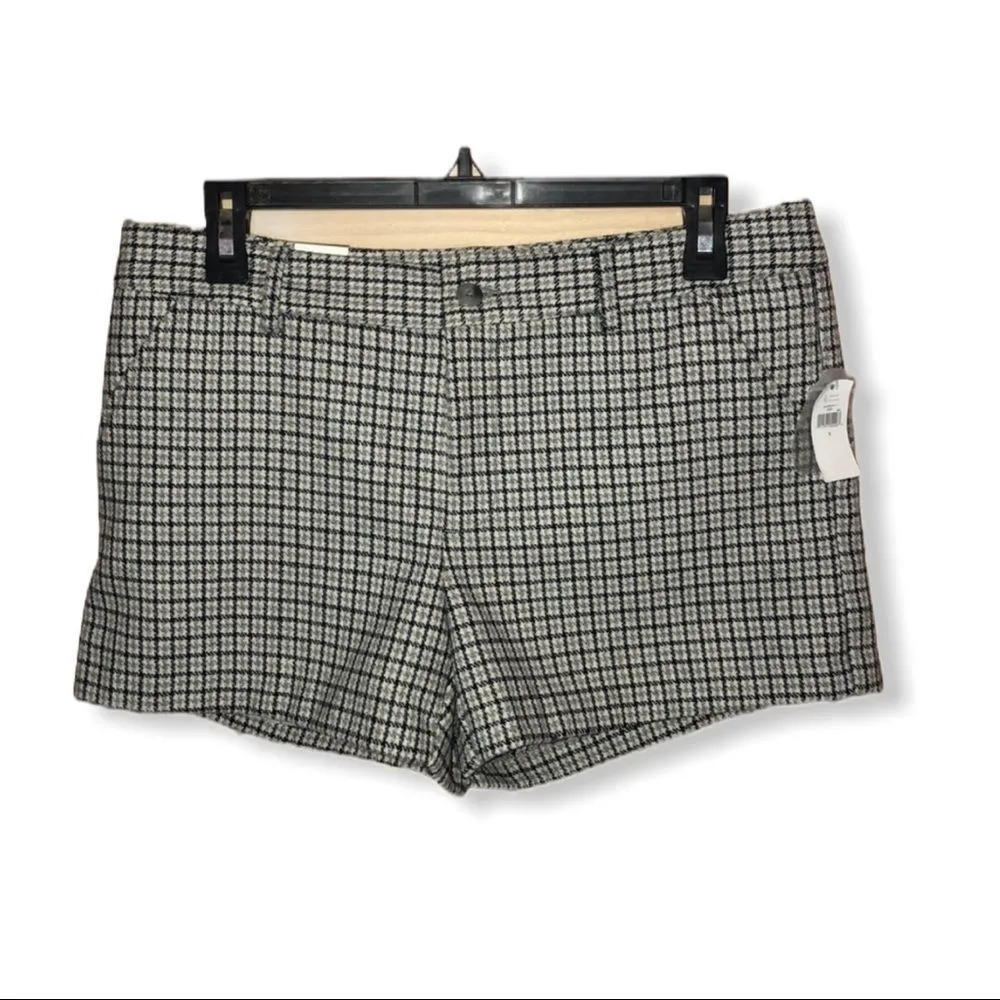 Gap  Wool Blend Brit Shorts in Grey Check‎ - Image 10