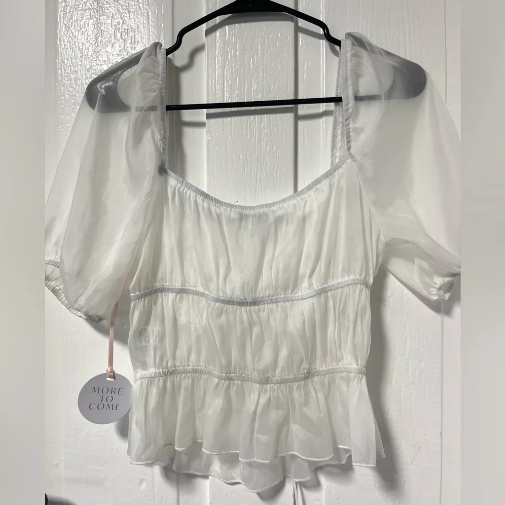 NWT Revolve More To Come Olivera Blouse in white size medium - Image 3