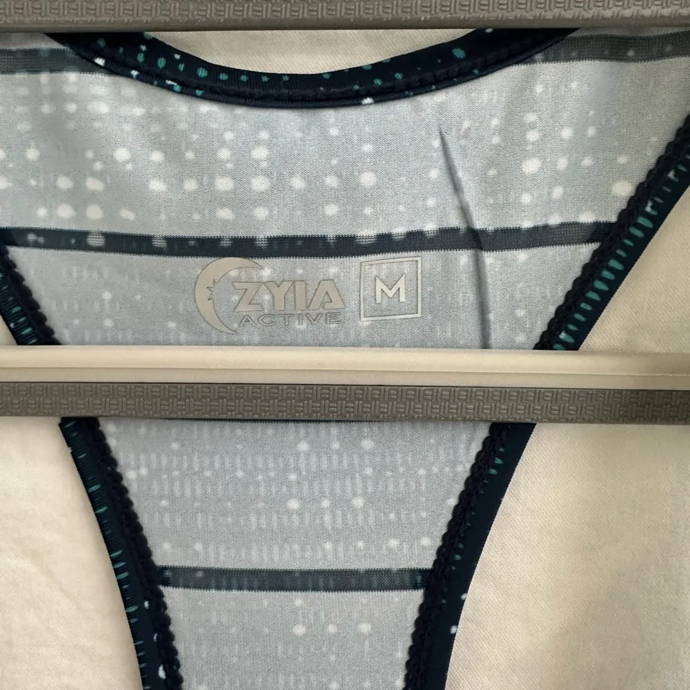 Women’s ZYIA tank top - Image 3