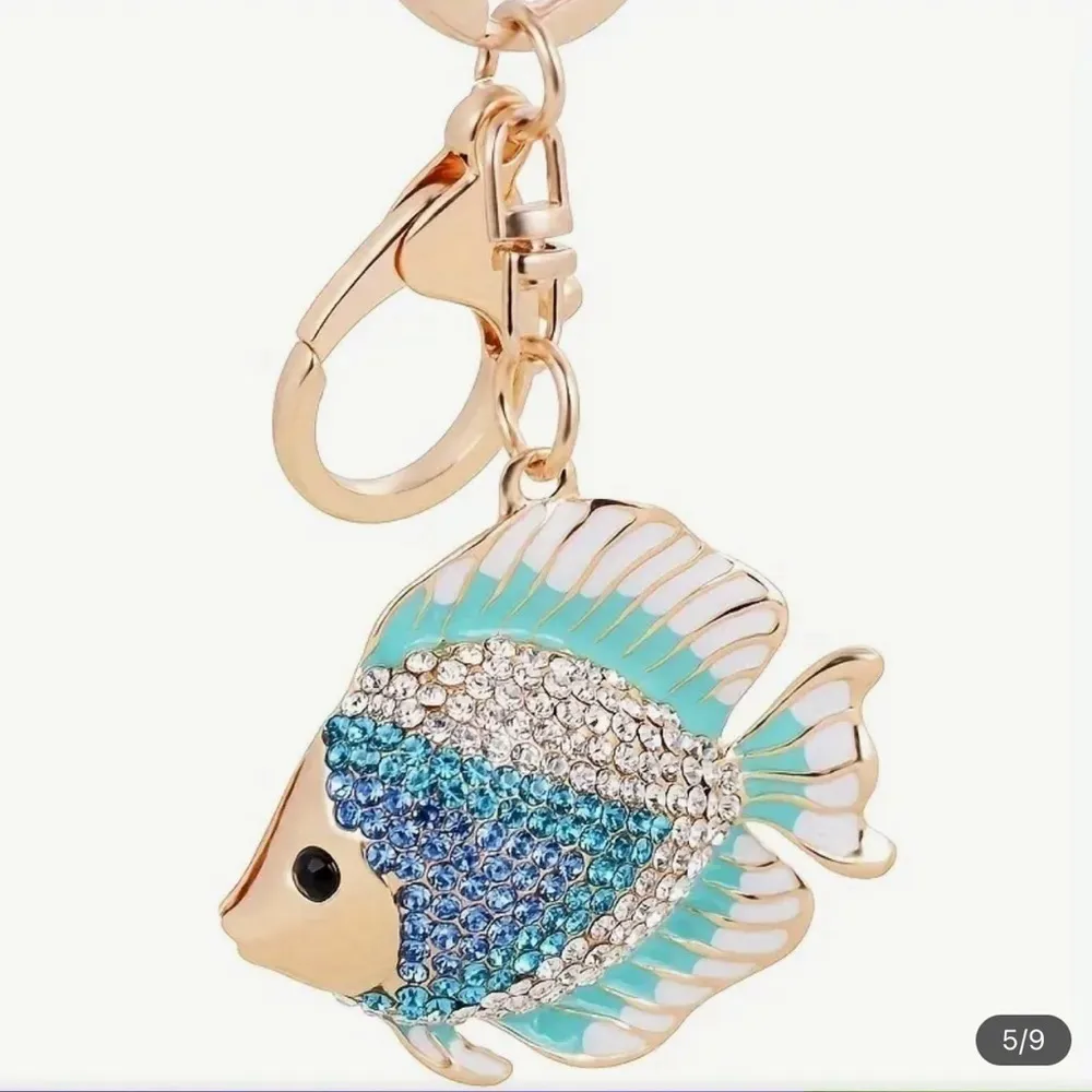 Tropical Fish Rhinestone Blue Key Ring Bag Charm NEW - Image 4