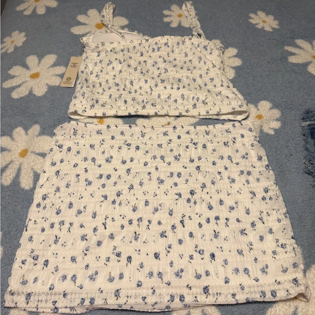 No Boundaries White and Blue Floral Skirt With Matching Top - Image 2