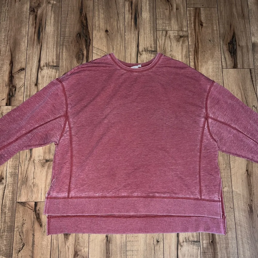 red oversized crewneck - Image 2