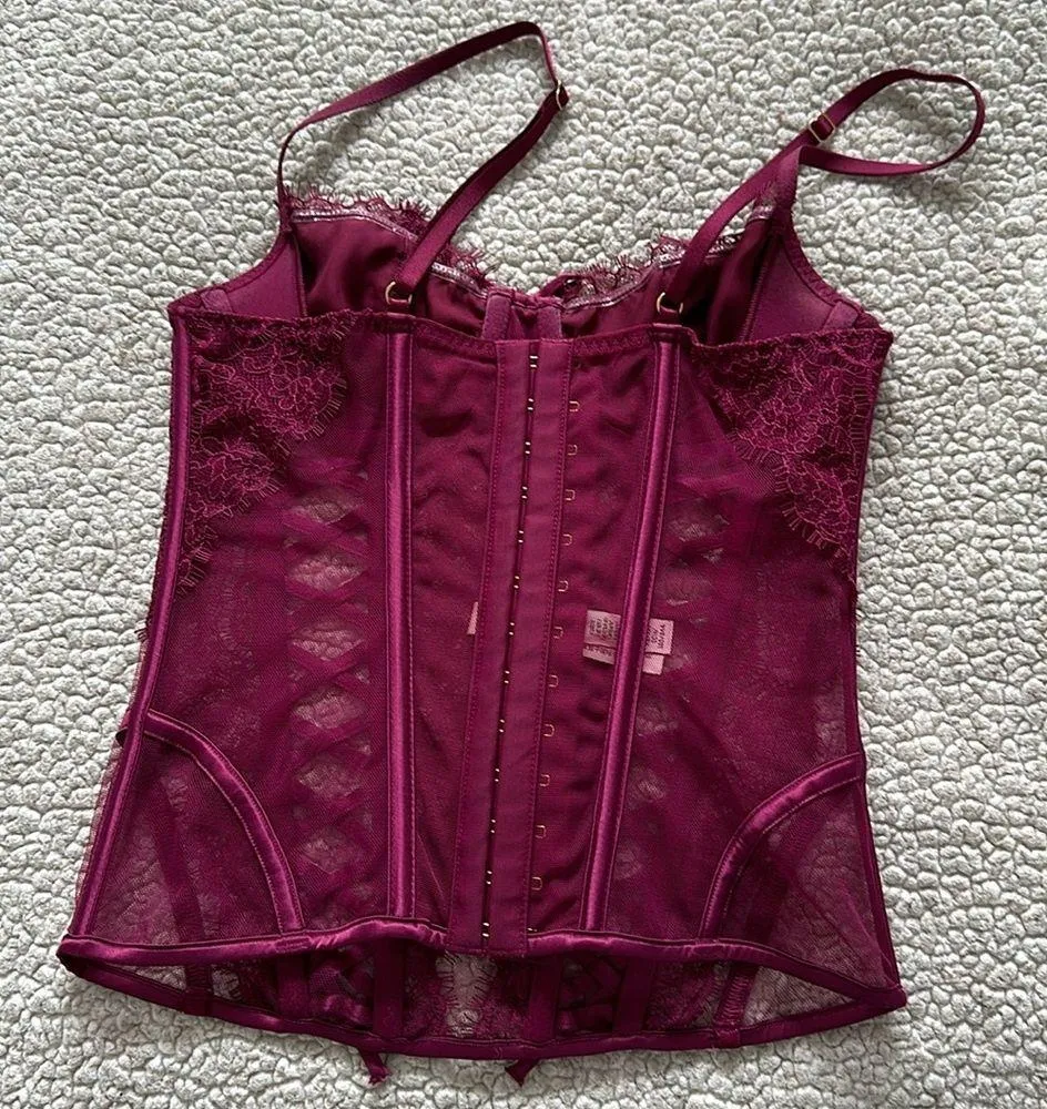 VS Raspberry Corset - Image 2
