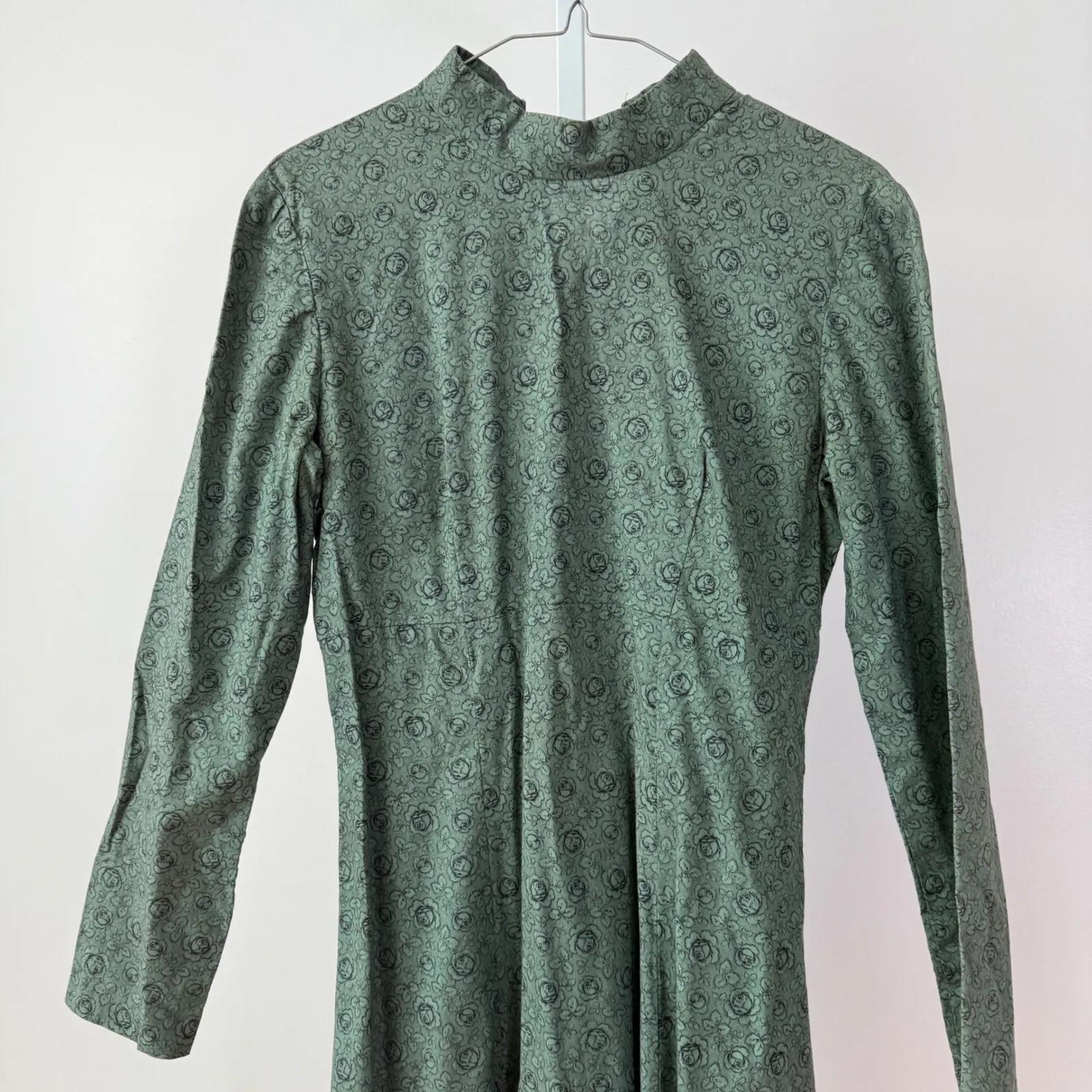 Vintage Green Floral Mock Neck sz 8 Long Sleeve Midi Dress Cottage Amish Pilgrim - Image 2