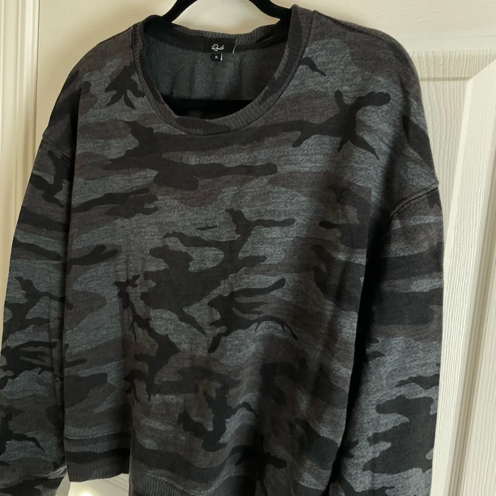 Rails Ramona Iron Camo Crewneck Sweatshirt Gray Black Size X-Large - Image 4