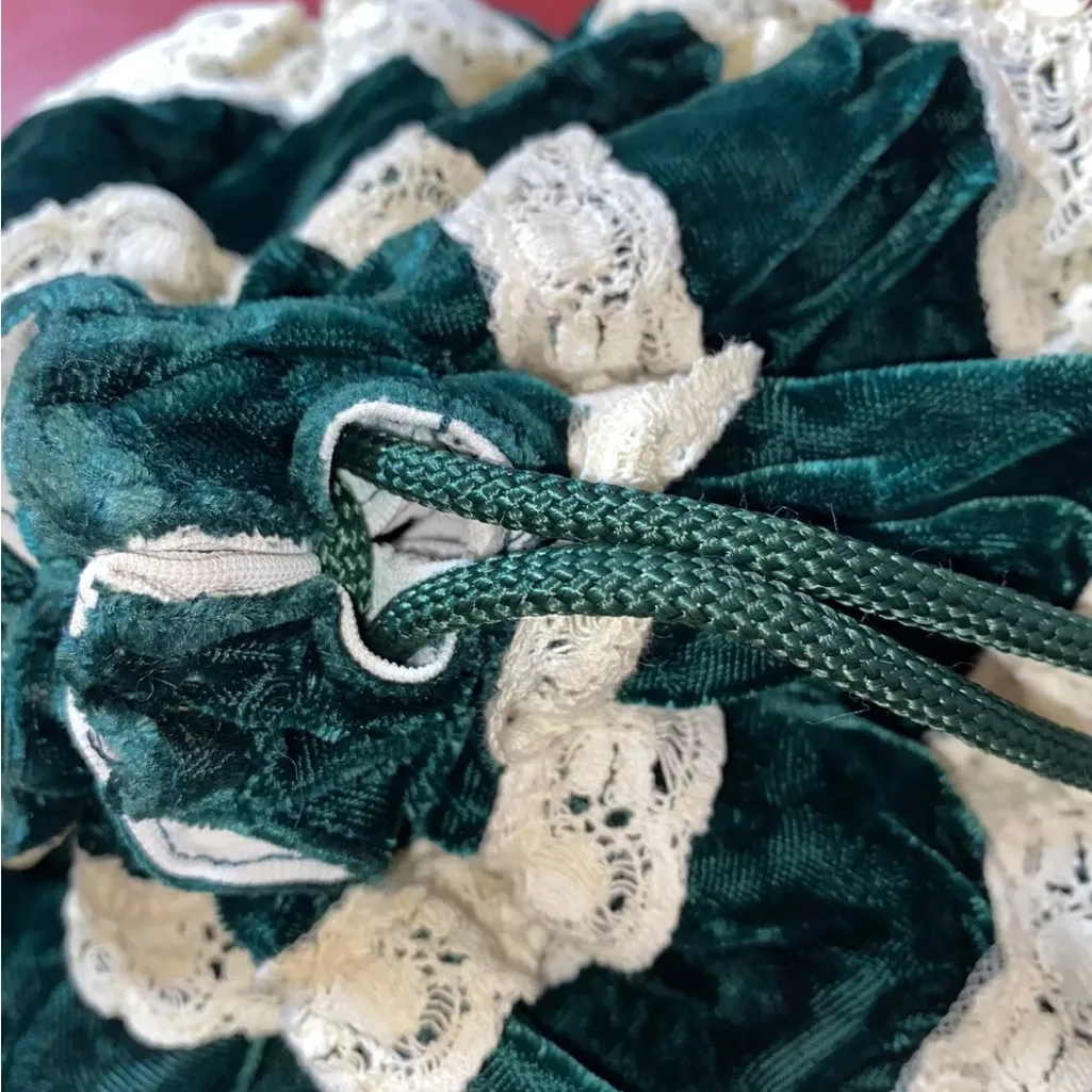 Vintage 1940s 50s Velvet Drawstring Purse Evening Bag Green Lace Tiered Boho - Image 12