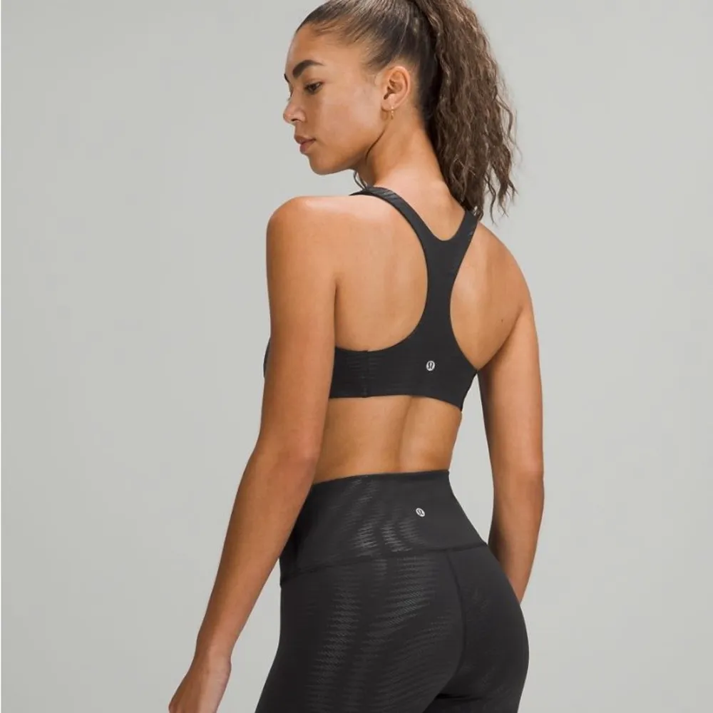 Lululemon Wunder Train Bra Foil *Medium Support, No Pads  Black-Size 4 - Image 2