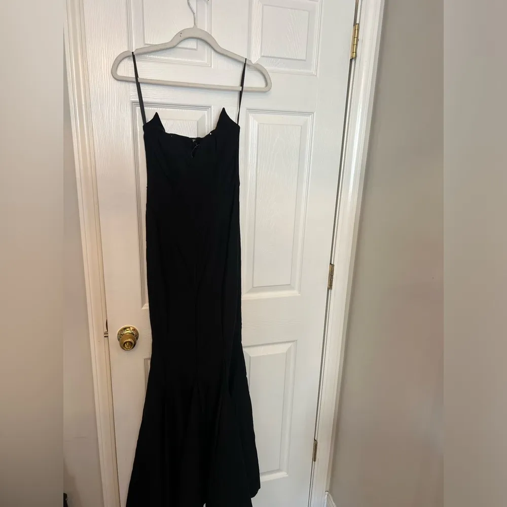 Michael Costello x REVOLVE Billie Gown in Black - Image 8