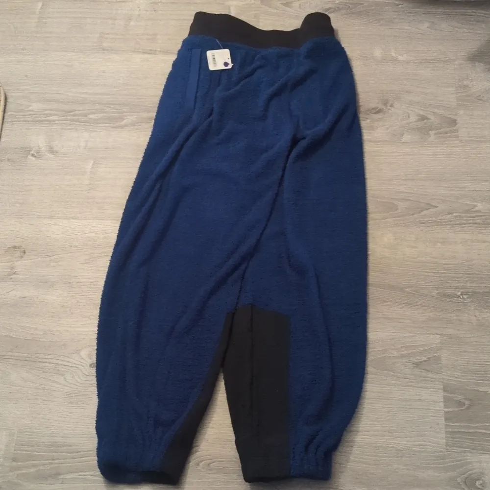 Free people cuddle up joggers prep school blue size small - Image 7