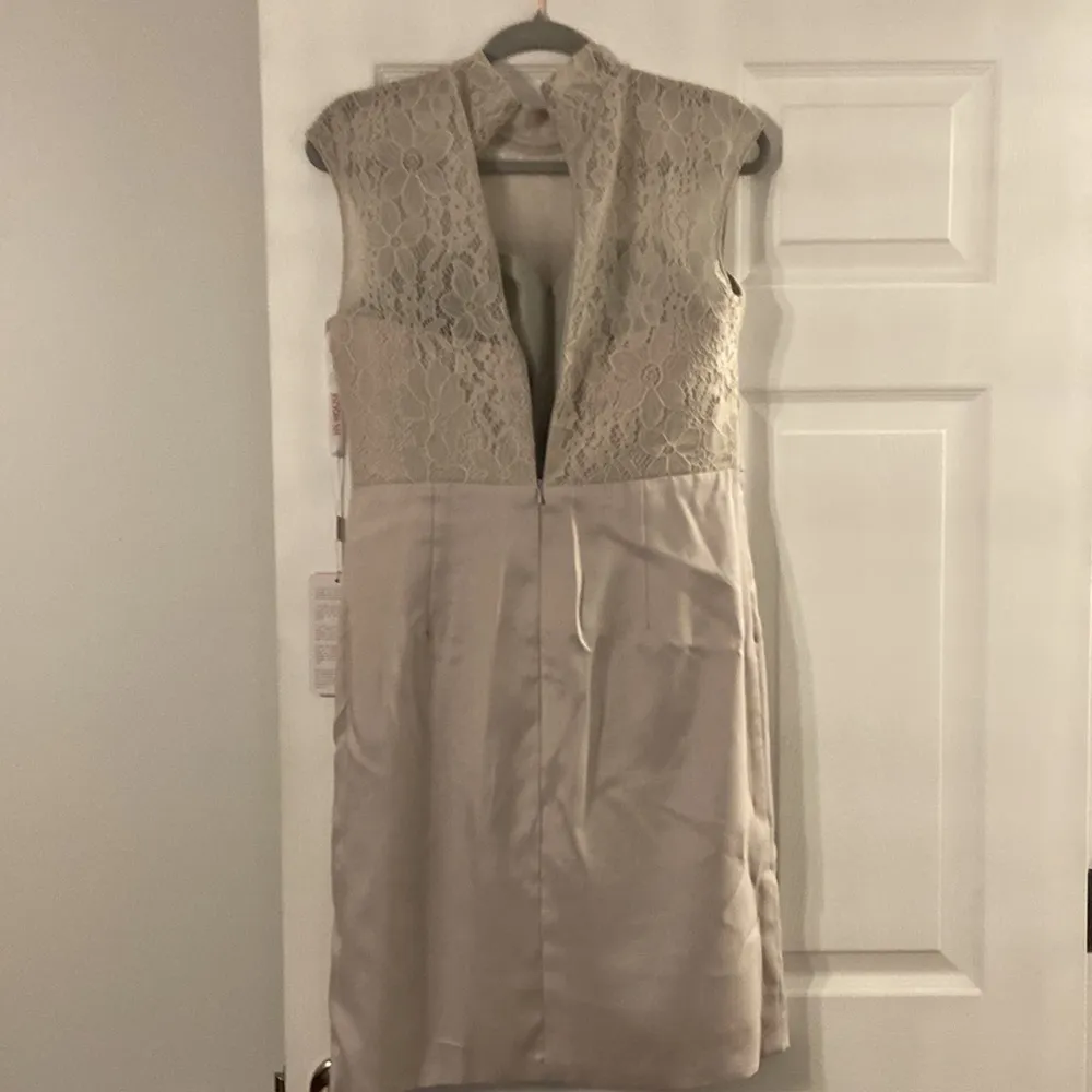 JJ”s House Dress size 8 length 38”  brand new with tags color silver - Image 8