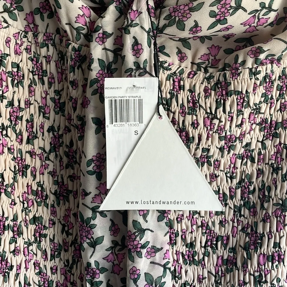 Lost + Wander smocked mini dress! 🤍 - Image 3