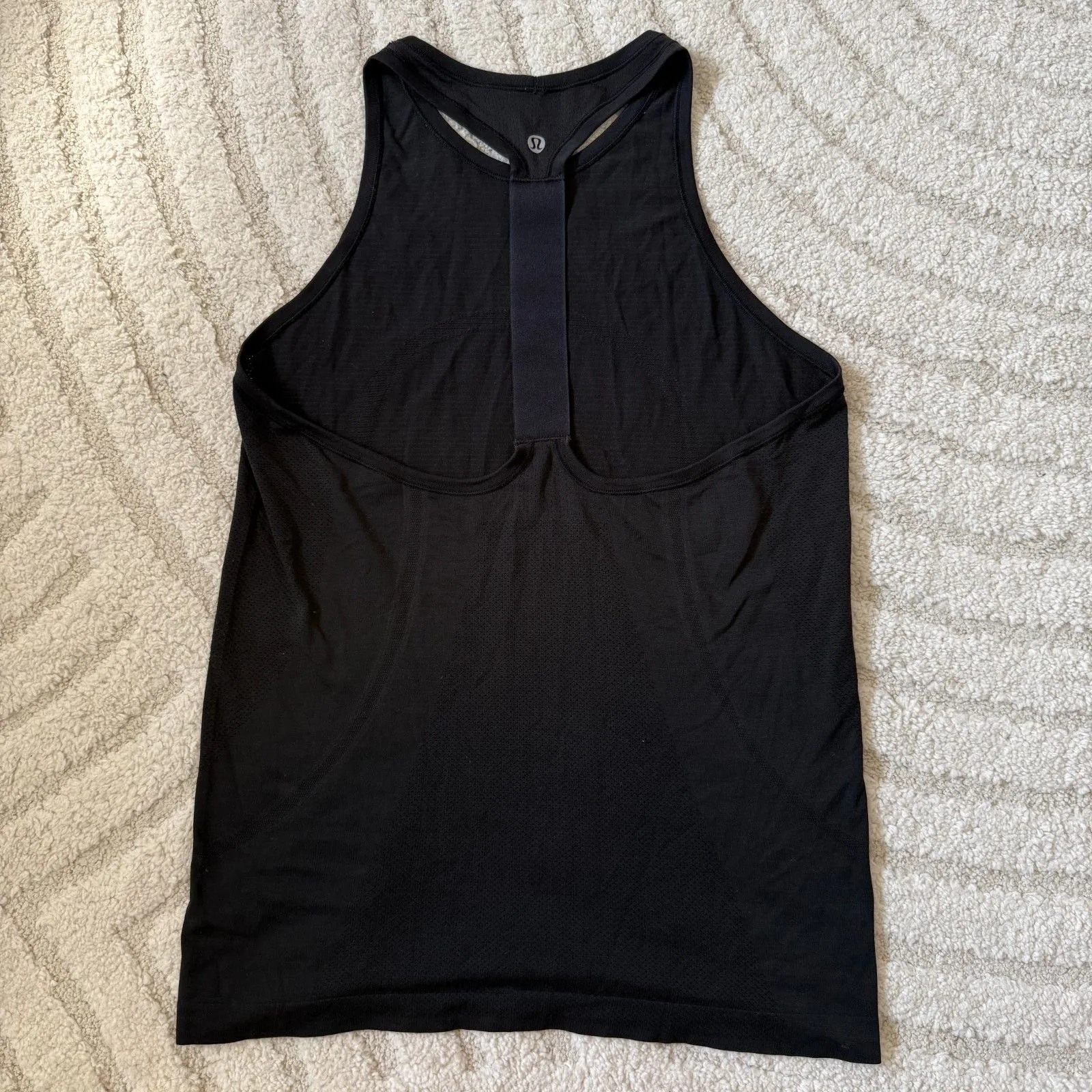 Lululemon Swiftly Tech T-Back in Black Size 8 - Image 7