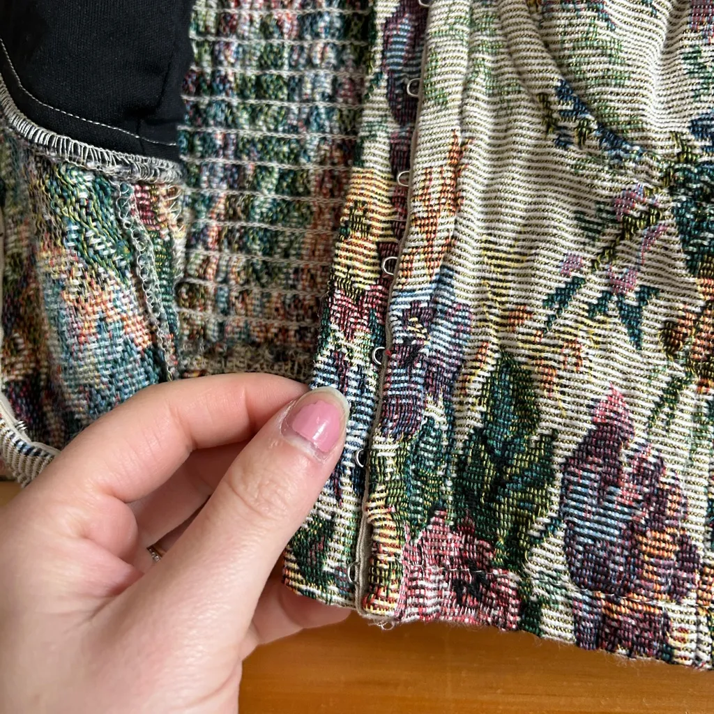 ☀️3/$25 wild fable (target) corset crop top embroidered cottagecore medium - Image 4