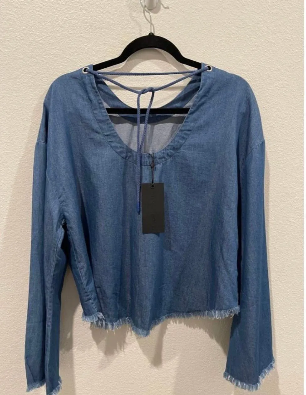 KENDALL&KYLIE Chambray Oversized Top - Image 3