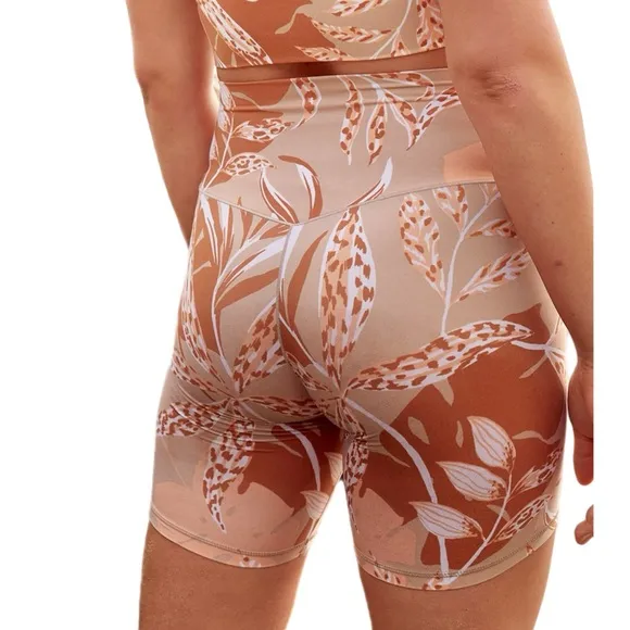 New  Offline Real Me Floral Hi Rise Bike Shorts Gym Loungewear Womens Sz L - Image 3