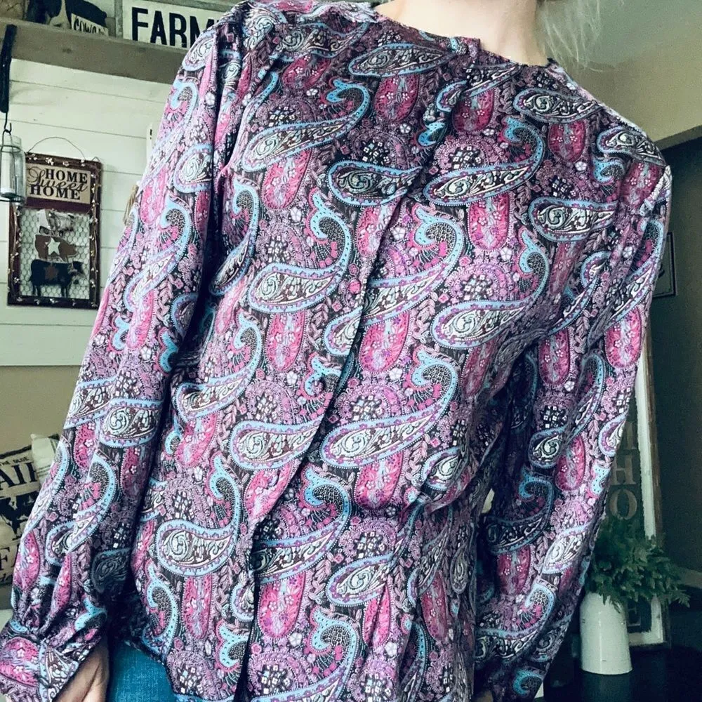 Vintage Tess Paris Milano Purple/Pink Paisley Printed Button Back Pleated Blouse Purple Size 10 - Image 7