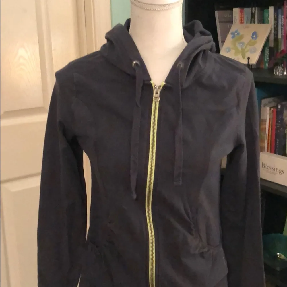 Old Navy EUC jacket - Image 2