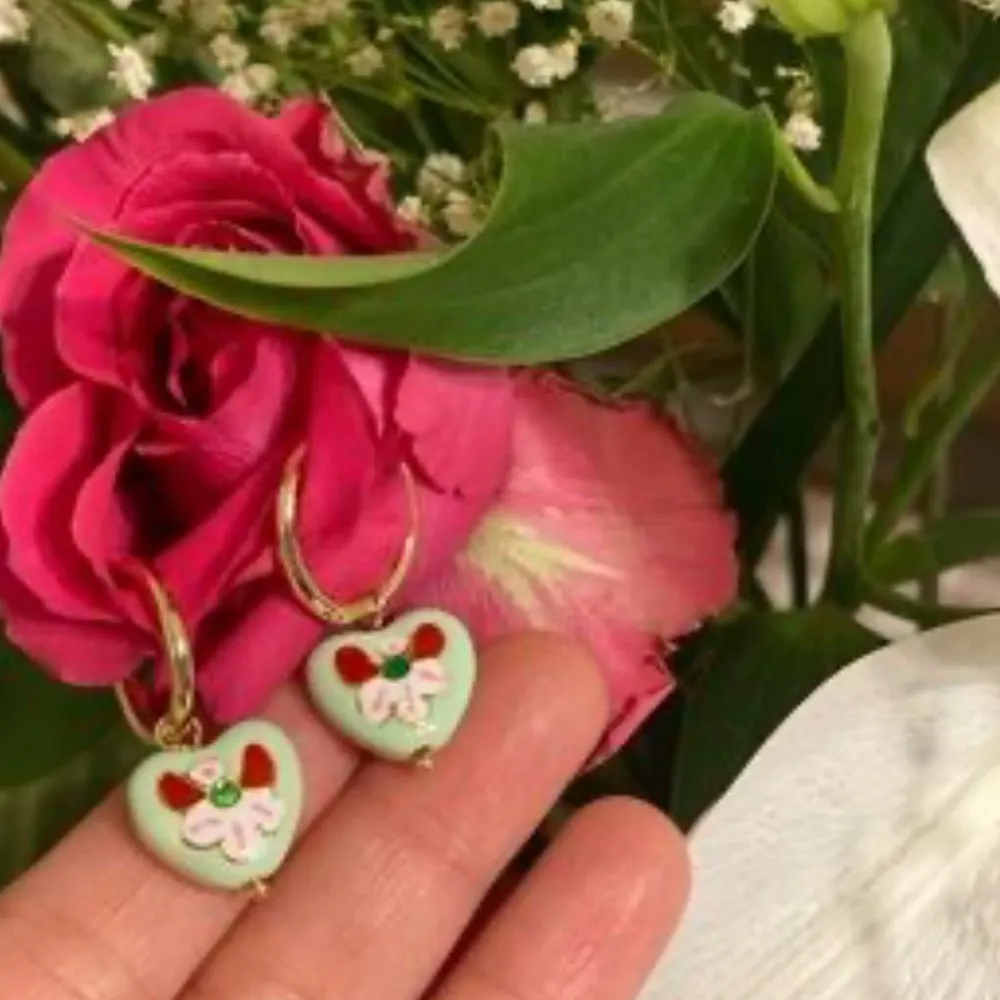 Atterri Mint Abstract Floral Heart Glass Huggie Hand Painted Drop Earrings NEW Green - Image 2