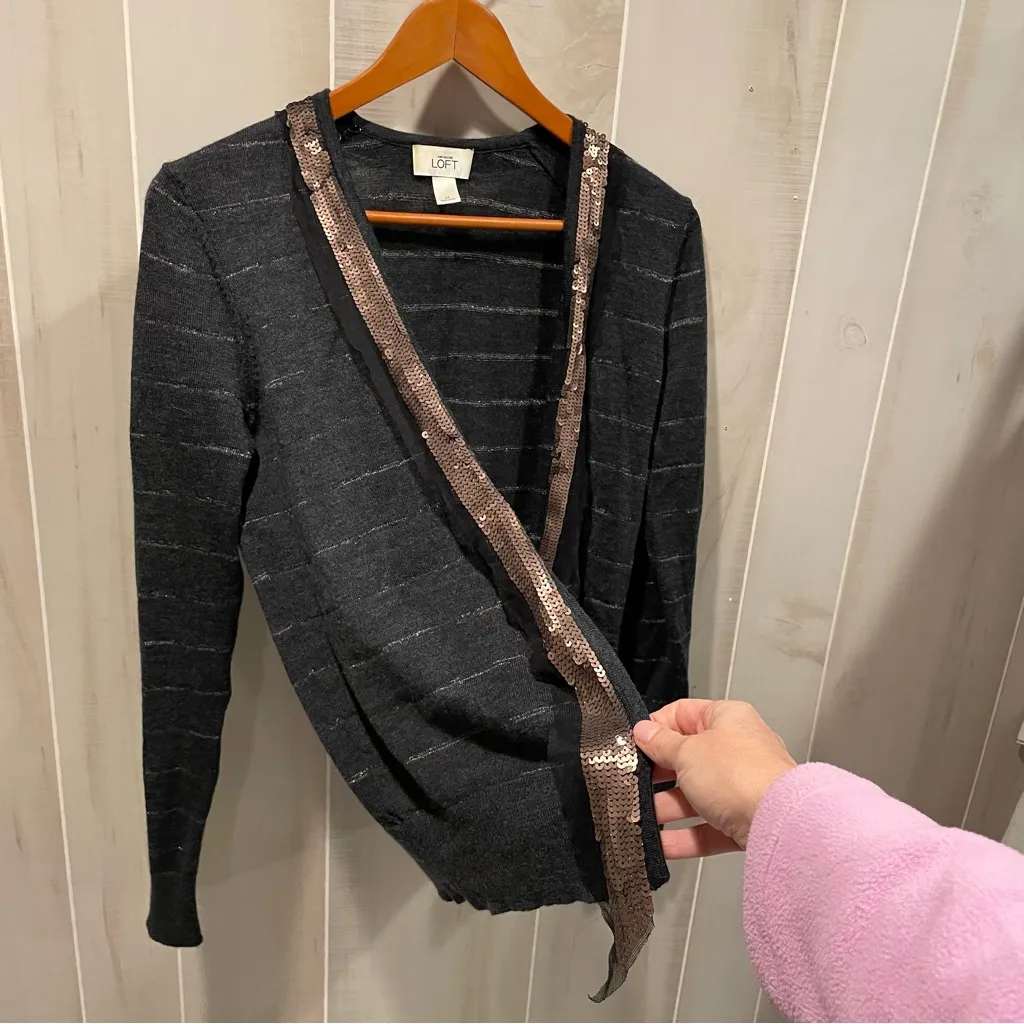 Cute loft lightweight wool blend charcoal metallic stripe mesh sequin sweater - Image 6