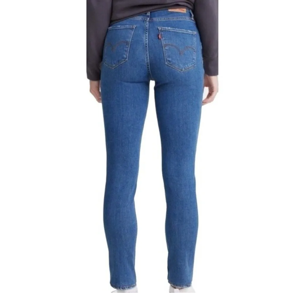 Levi’s 721 High Rise Skinny Tribeca Knockout Wash Denim Jeans - Image 59