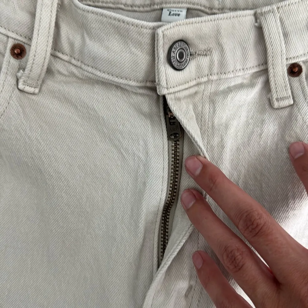 A&F 90s straight ultra high rise curve love cream white denim jeans waist - Image 6