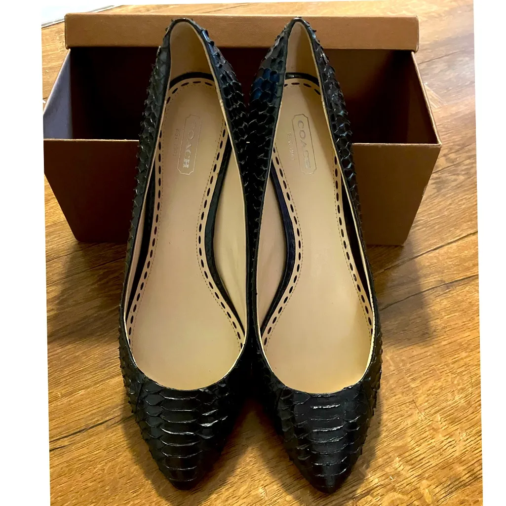 COACH snakeskin kitten heels Size 9B - Image 8