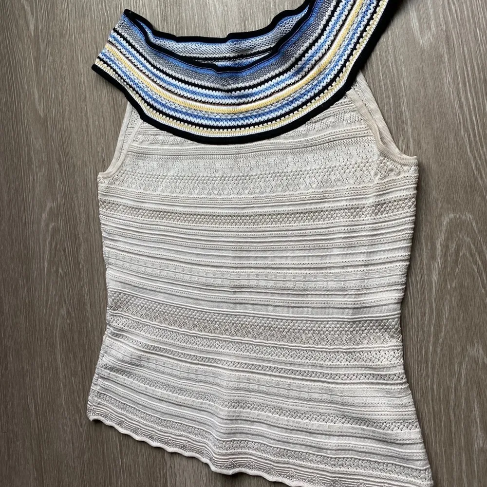 White House Black‎ Market Sweater - Image 4