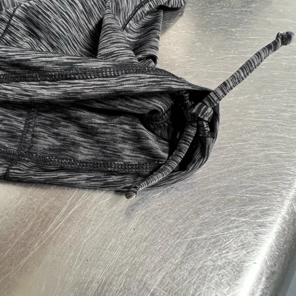 Ideology Women's Heather Gray Tank Top - Size Medium - EUC - Image 4