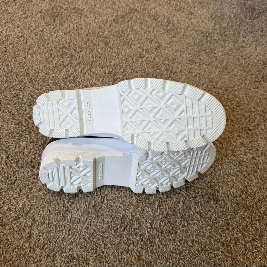 NWOT Converse Women's CTAS Lugged Hi Muted Cloud Wash 572564C Storm Wind/White - Image 4