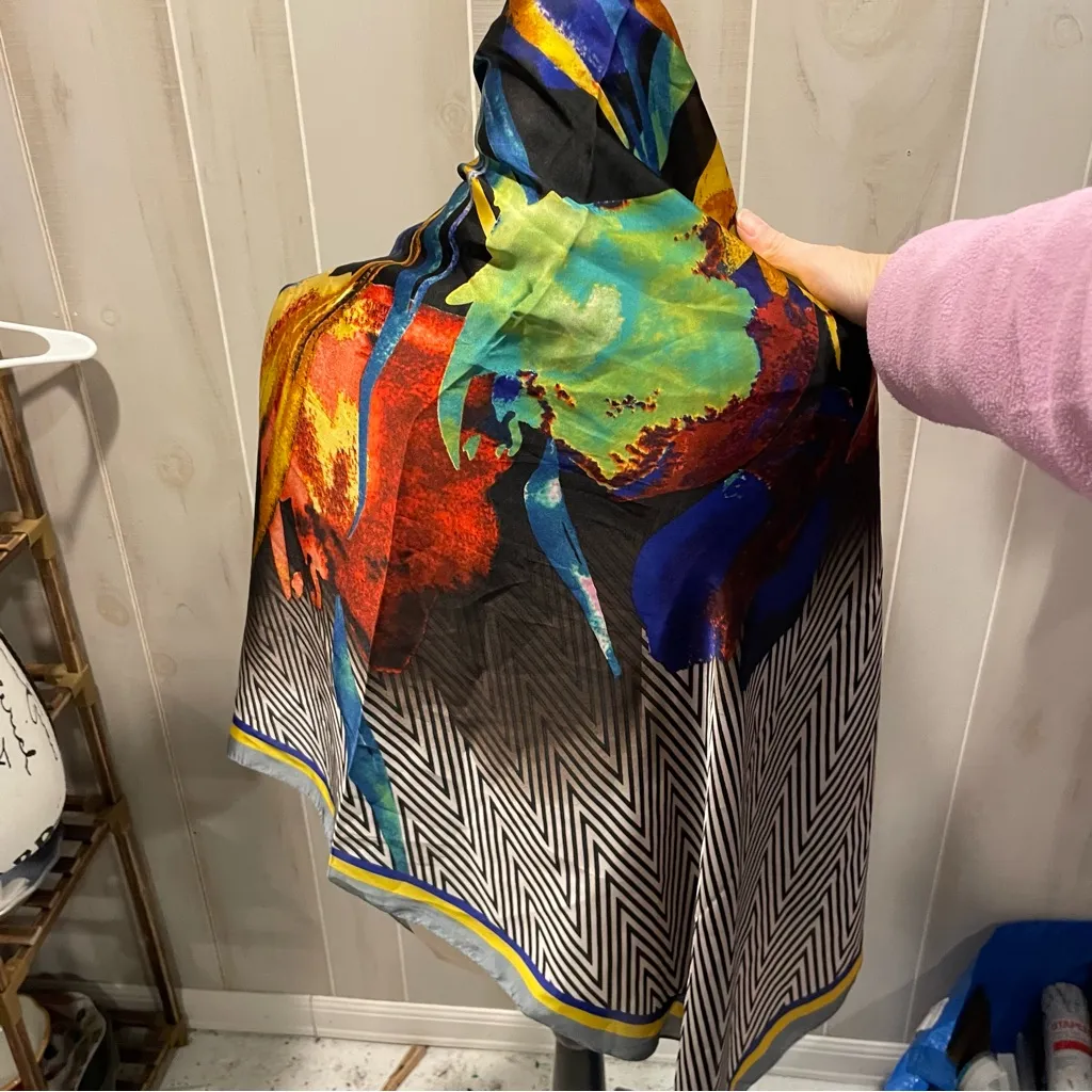Beautiful silk blend oversized super huge abstract tropical zebra scarf 52 x 52 - Image 9