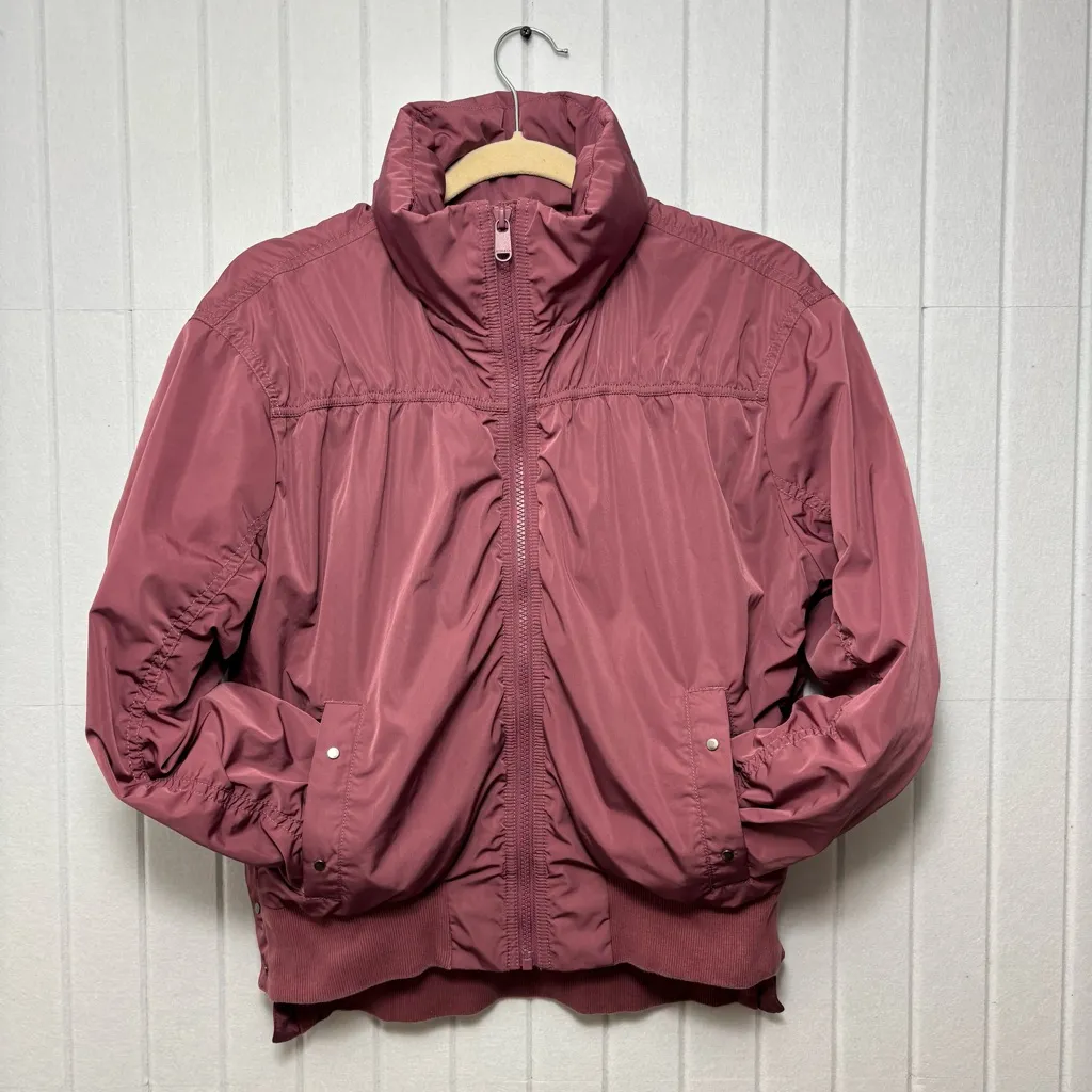 Athleta Women's Mauve Point Reyes Bomber II Jacket Size M - Image 7
