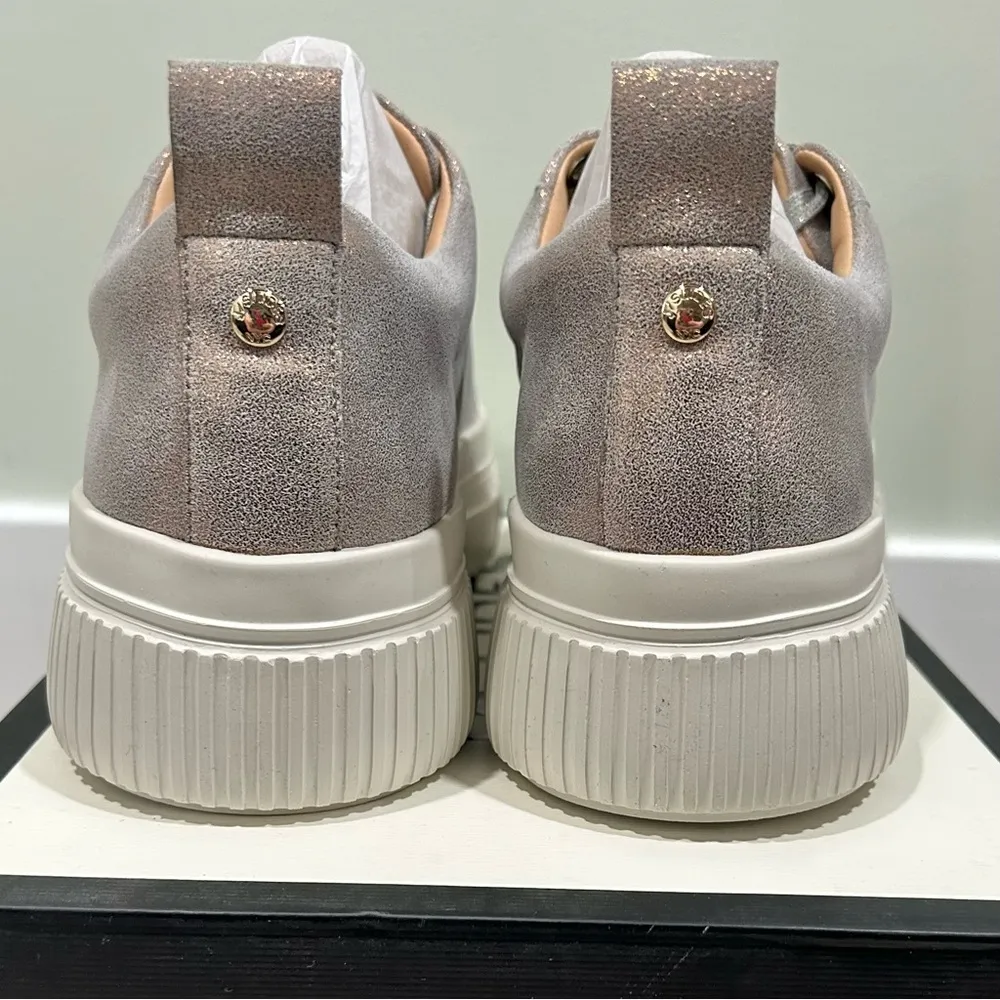 NIB J/SLIDES NYC West Bronze Leather Sneaker Shoes White Platform Soles Size 10M Tan - Image 4