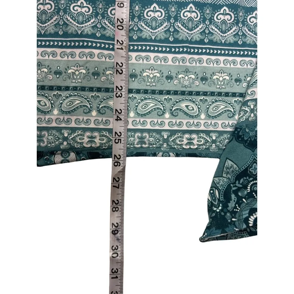 LulaRoe Women's Lightweight Blueish Top - Image 6