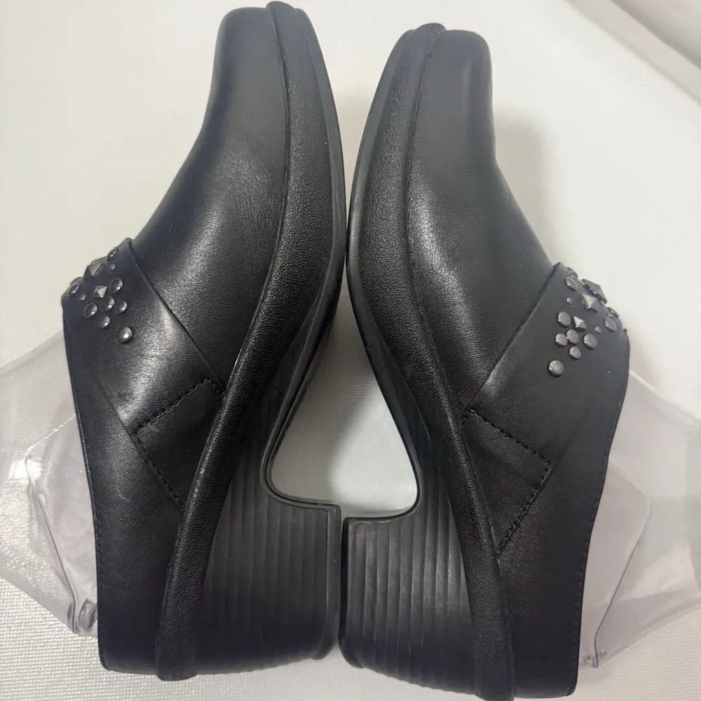 Klogs Black Leather Buckle Slip - Image 5