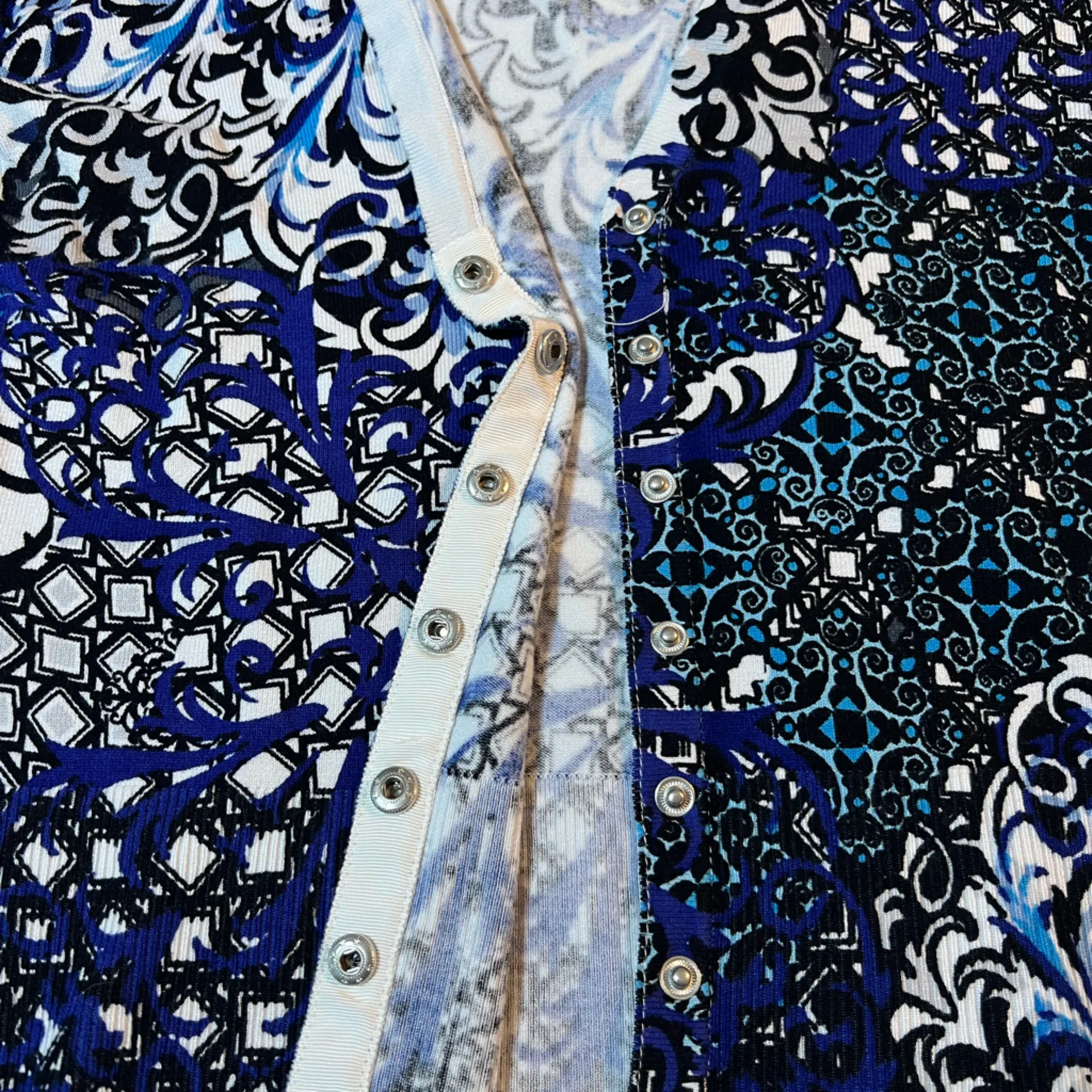 WHITE HOUSE BLACK MARKET blue print Cardigan Sweater 3/4 sleeve v-neck Womens XS - Image 5