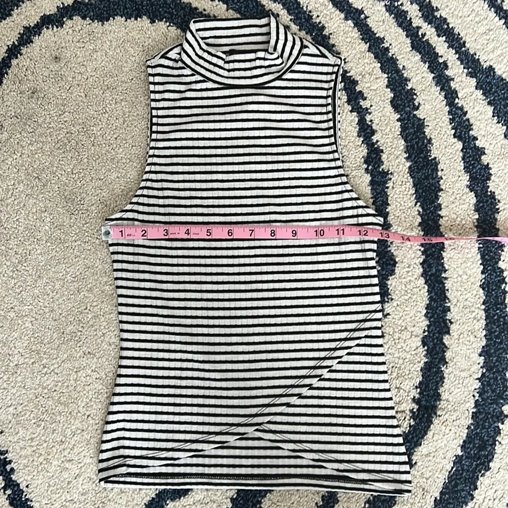 🆕Material Girl, Size Small Top - Image 3