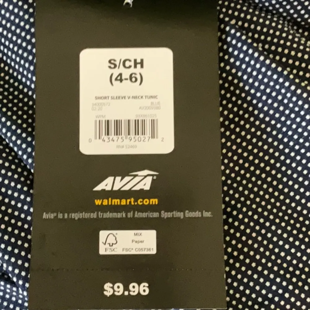 Athletic woman workout shirt - Image 4