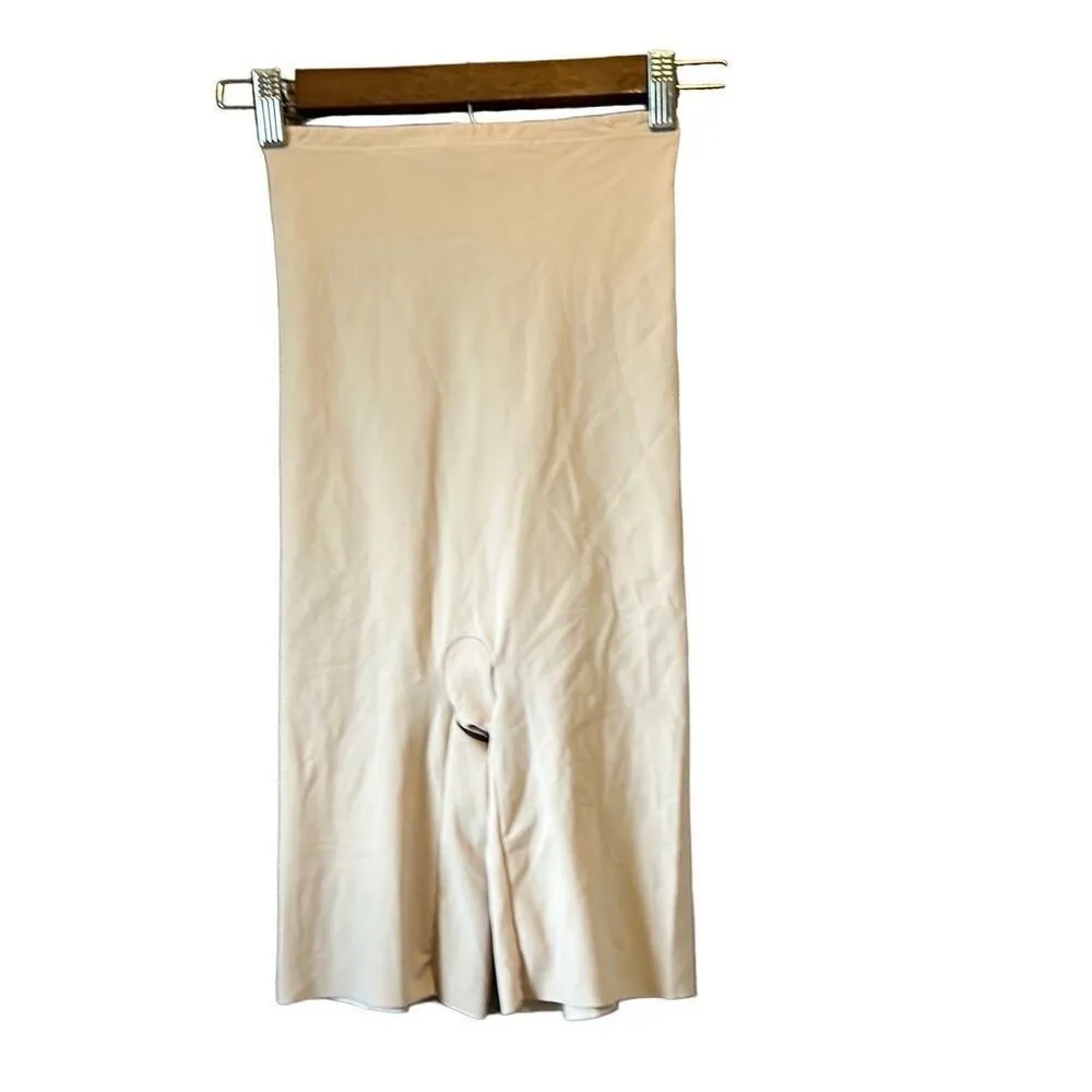 Wacoal shapewear size‎ medium - Image 4