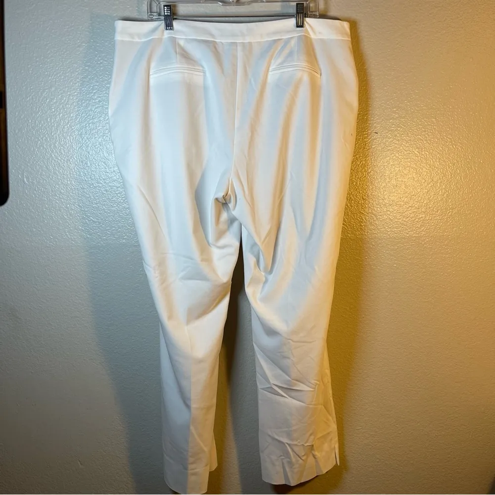 Dana Buchman White and Gold Trousers - Image 2