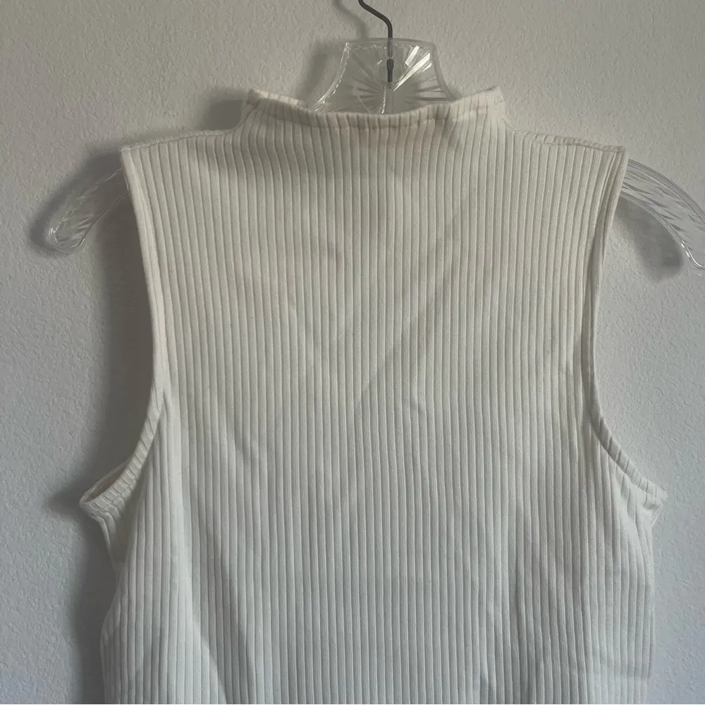 Madewell Side-Slit Mockneck Tank in Lighthouse Size: S, NWT - Image 4
